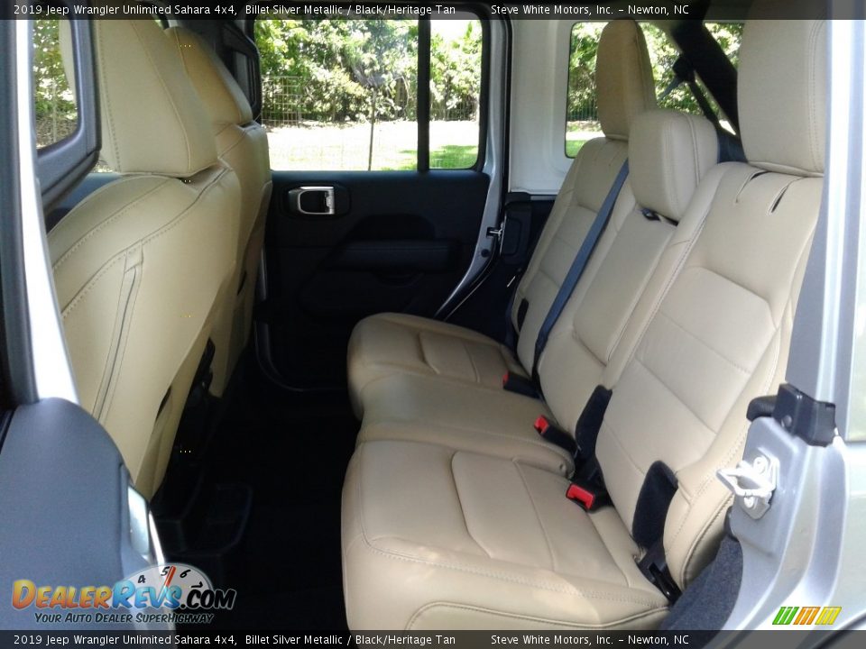 2019 Jeep Wrangler Unlimited Sahara 4x4 Billet Silver Metallic / Black/Heritage Tan Photo #11