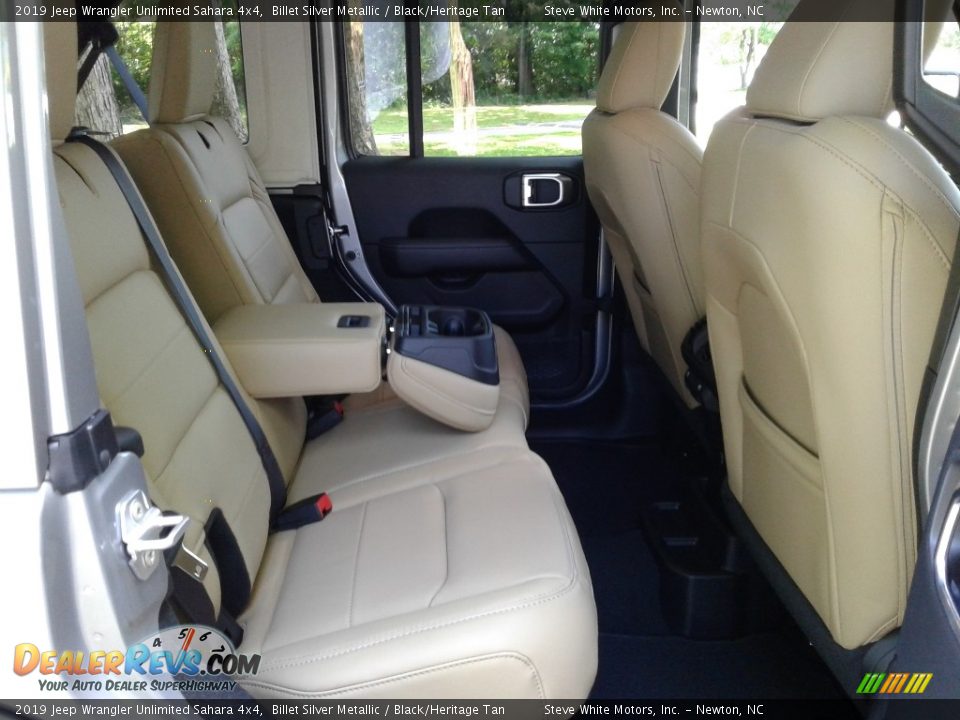 2019 Jeep Wrangler Unlimited Sahara 4x4 Billet Silver Metallic / Black/Heritage Tan Photo #14