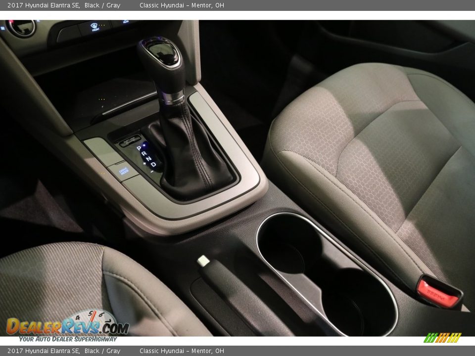 2017 Hyundai Elantra SE Black / Gray Photo #14