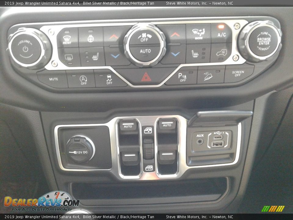 2019 Jeep Wrangler Unlimited Sahara 4x4 Billet Silver Metallic / Black/Heritage Tan Photo #31