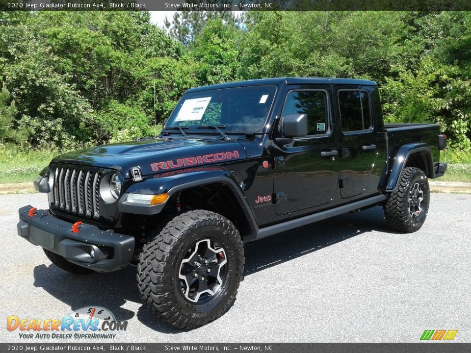 Front 3/4 View of 2020 Jeep Gladiator Rubicon 4x4 Photo #2