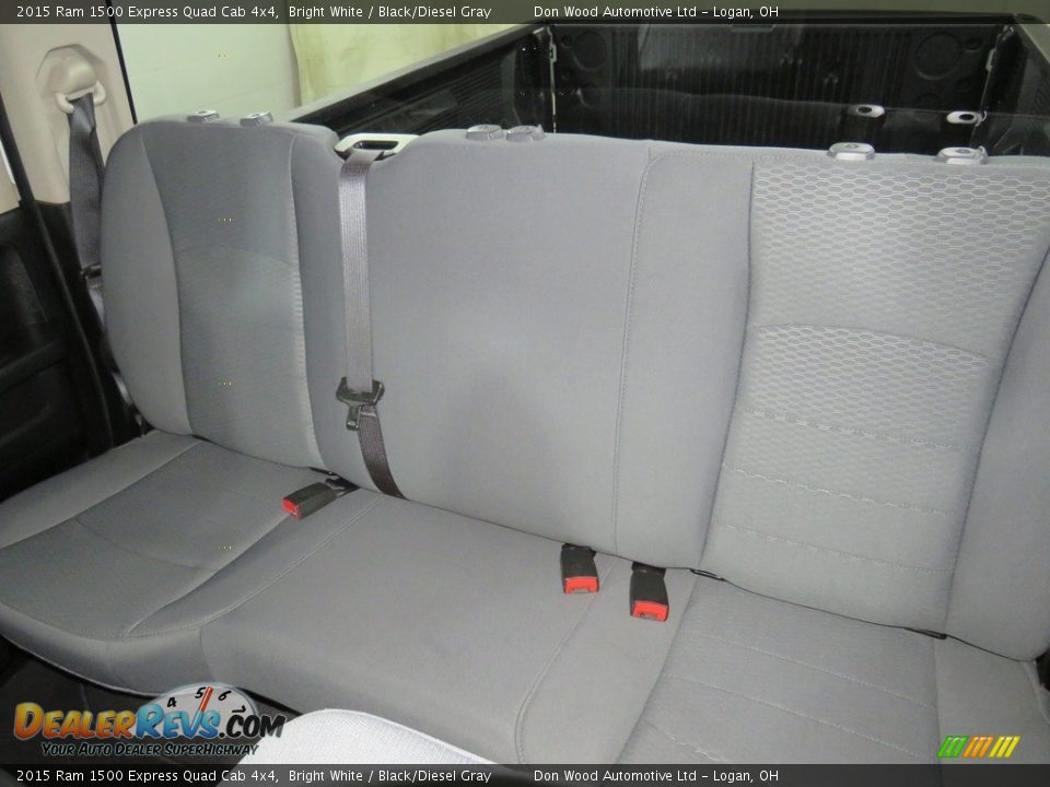 2015 Ram 1500 Express Quad Cab 4x4 Bright White / Black/Diesel Gray Photo #29