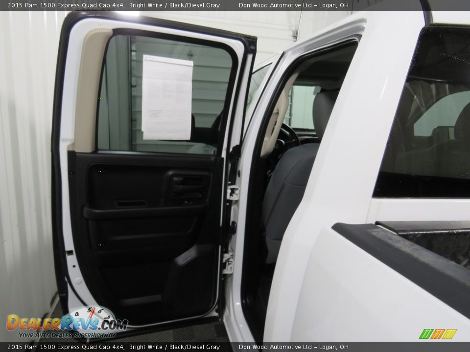 2015 Ram 1500 Express Quad Cab 4x4 Bright White / Black/Diesel Gray Photo #30