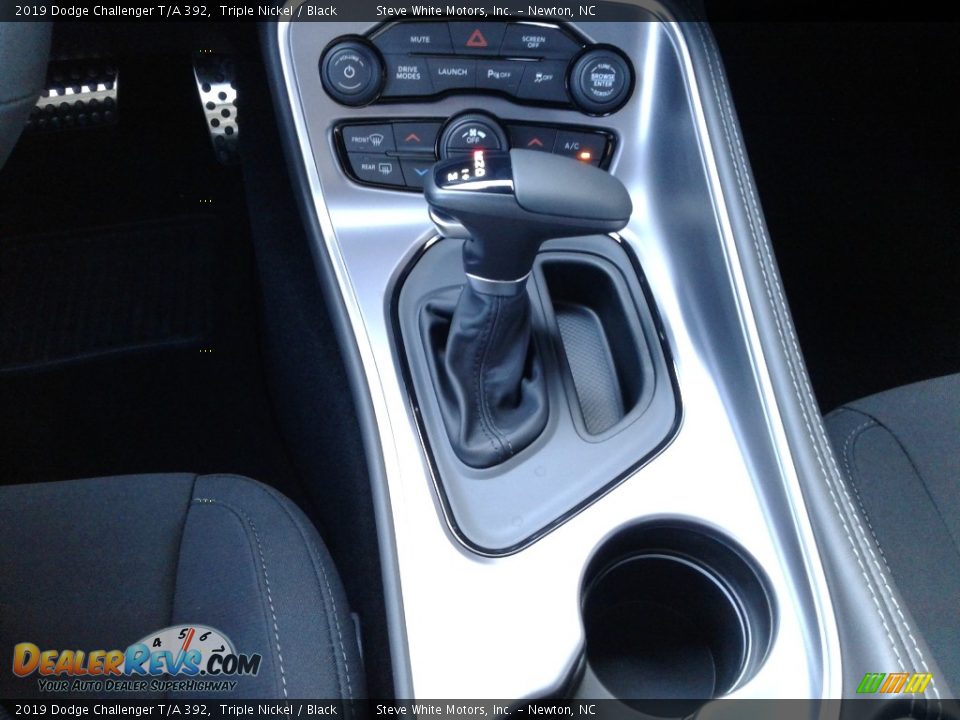 2019 Dodge Challenger T/A 392 Shifter Photo #27