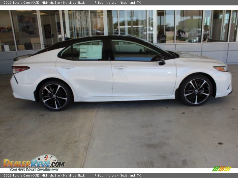 2019 Toyota Camry XSE Midnight Black Metallic / Black Photo #8