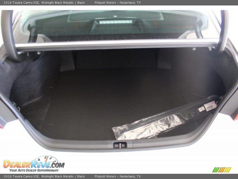 2019 Toyota Camry XSE Midnight Black Metallic / Black Photo #20