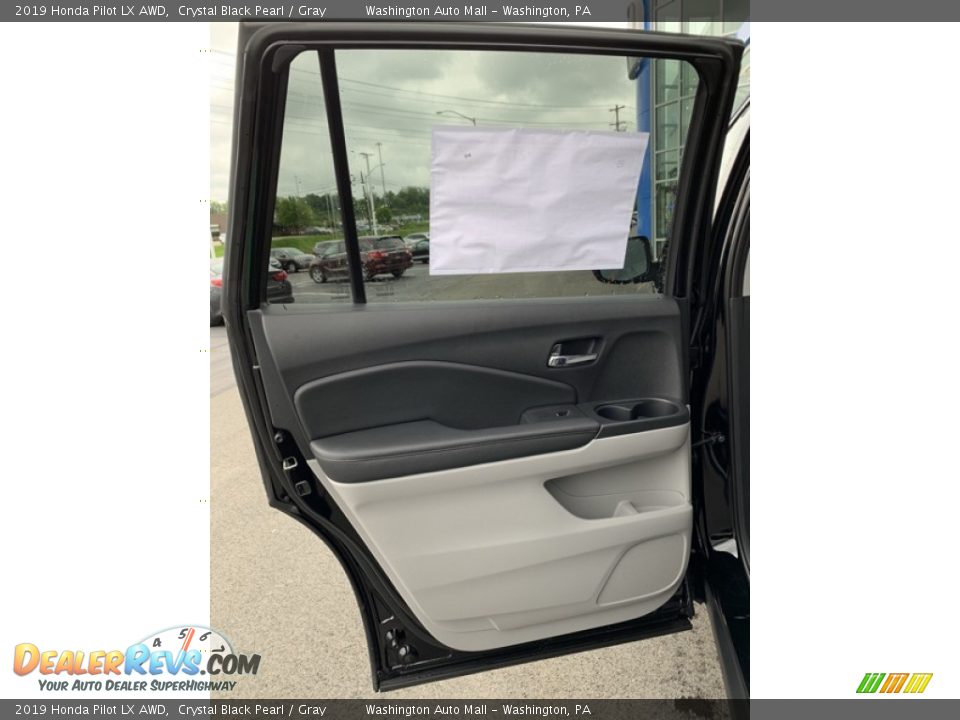 2019 Honda Pilot LX AWD Crystal Black Pearl / Gray Photo #16