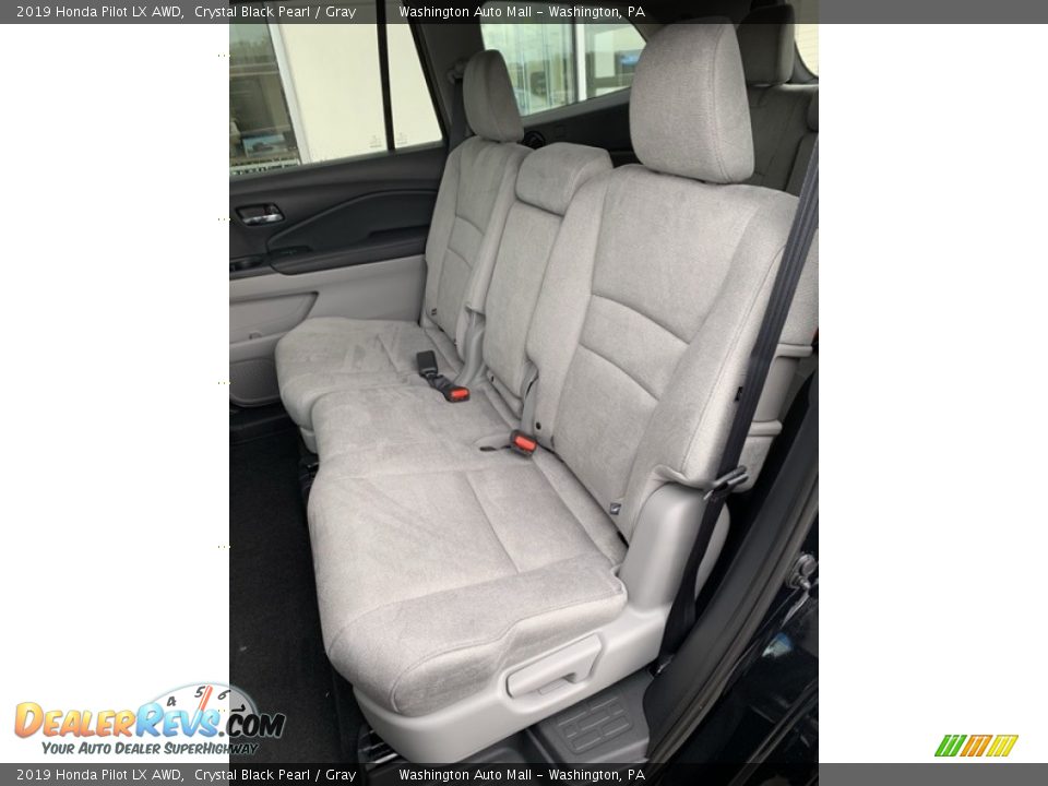 2019 Honda Pilot LX AWD Crystal Black Pearl / Gray Photo #18