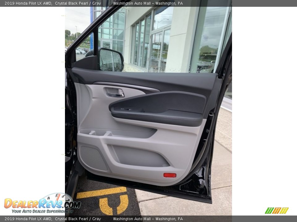 2019 Honda Pilot LX AWD Crystal Black Pearl / Gray Photo #29