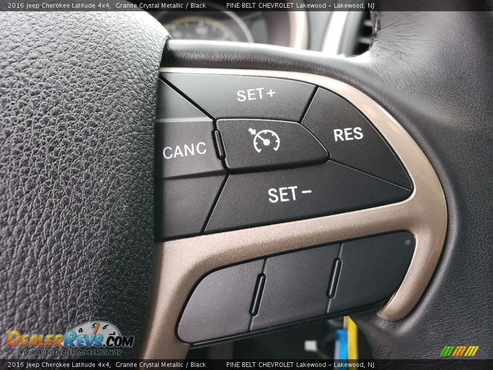 2016 Jeep Cherokee Latitude 4x4 Granite Crystal Metallic / Black Photo #17