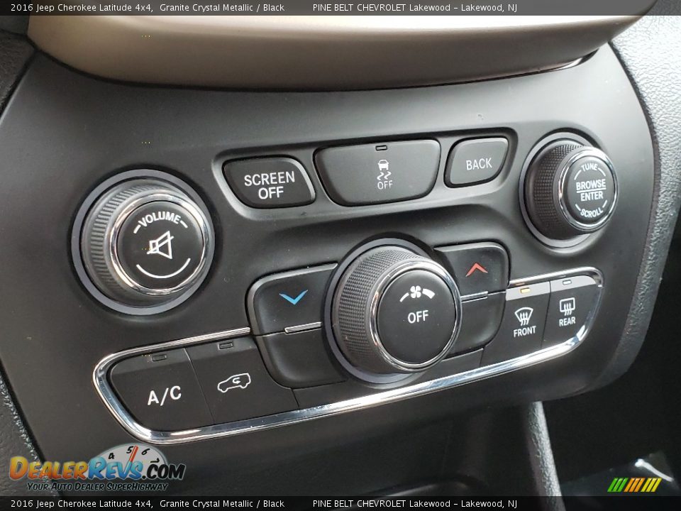 2016 Jeep Cherokee Latitude 4x4 Granite Crystal Metallic / Black Photo #21