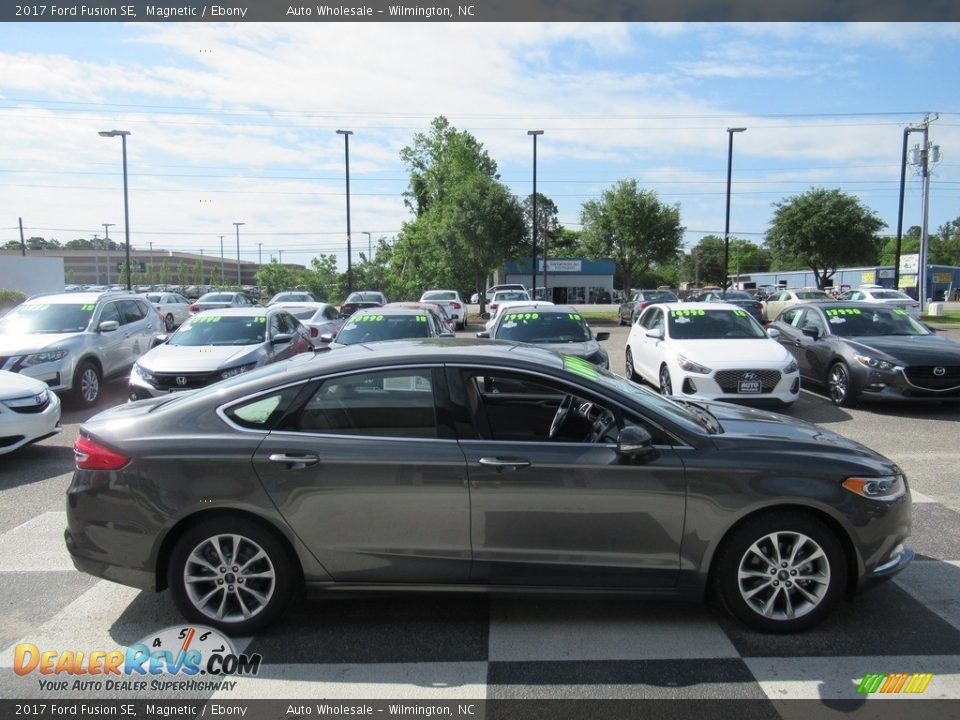 2017 Ford Fusion SE Magnetic / Ebony Photo #3