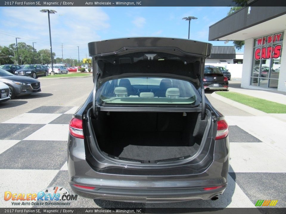 2017 Ford Fusion SE Magnetic / Ebony Photo #5