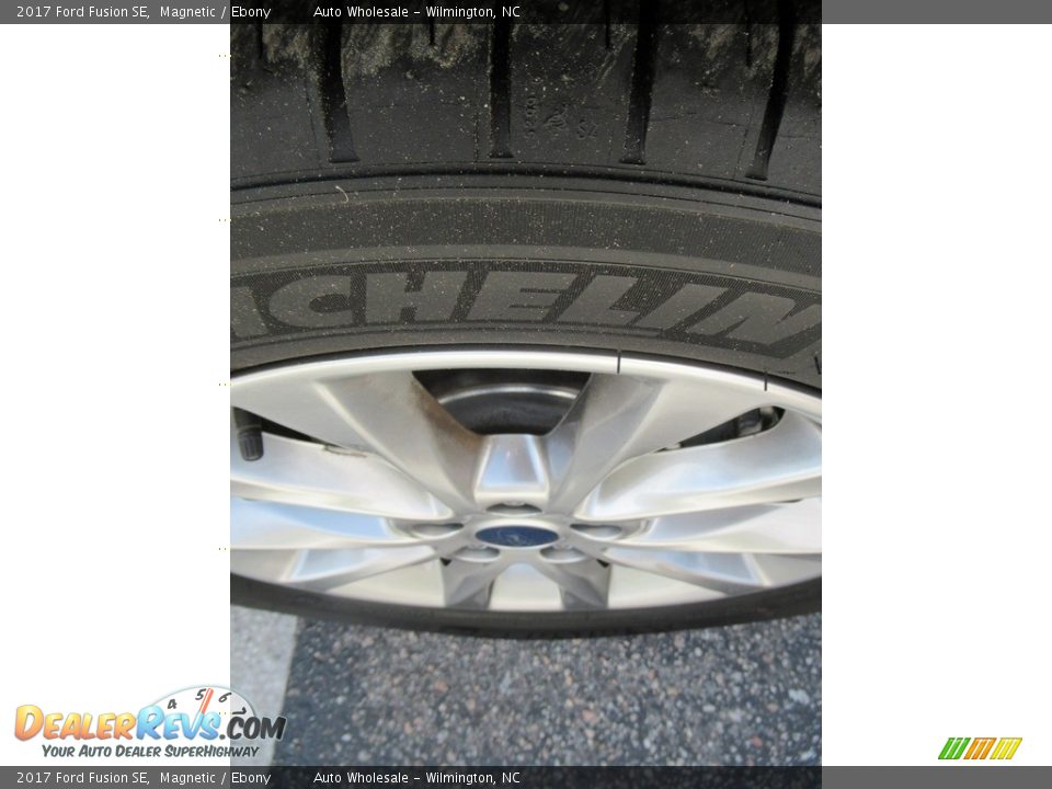 2017 Ford Fusion SE Magnetic / Ebony Photo #10