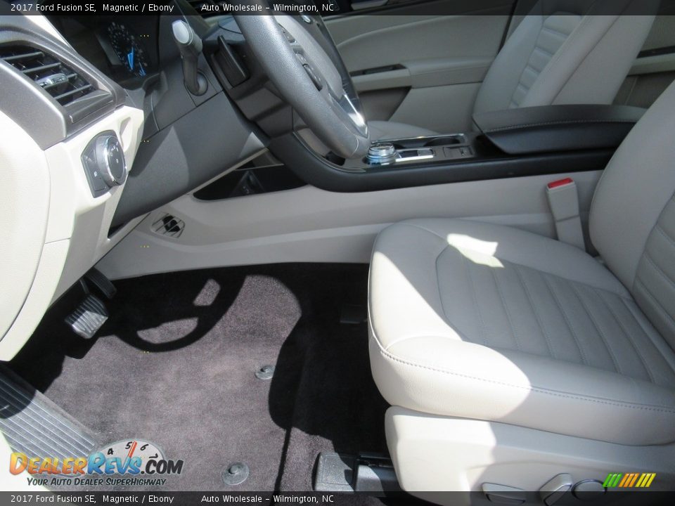 2017 Ford Fusion SE Magnetic / Ebony Photo #11