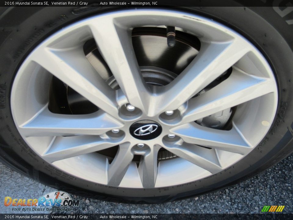 2016 Hyundai Sonata SE Venetian Red / Gray Photo #7