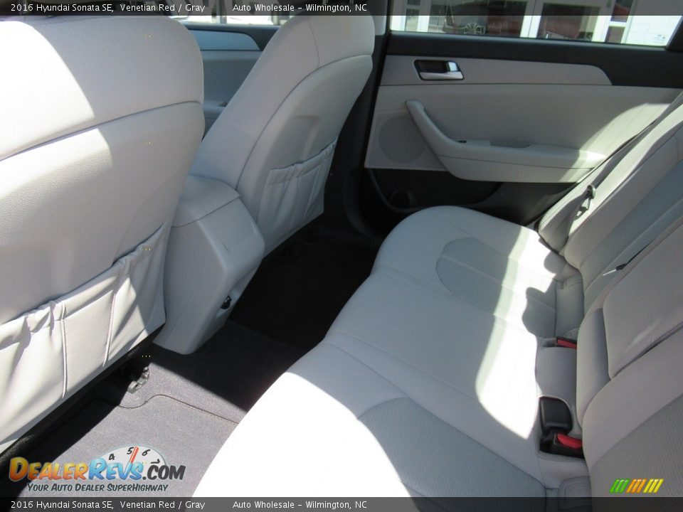 2016 Hyundai Sonata SE Venetian Red / Gray Photo #11