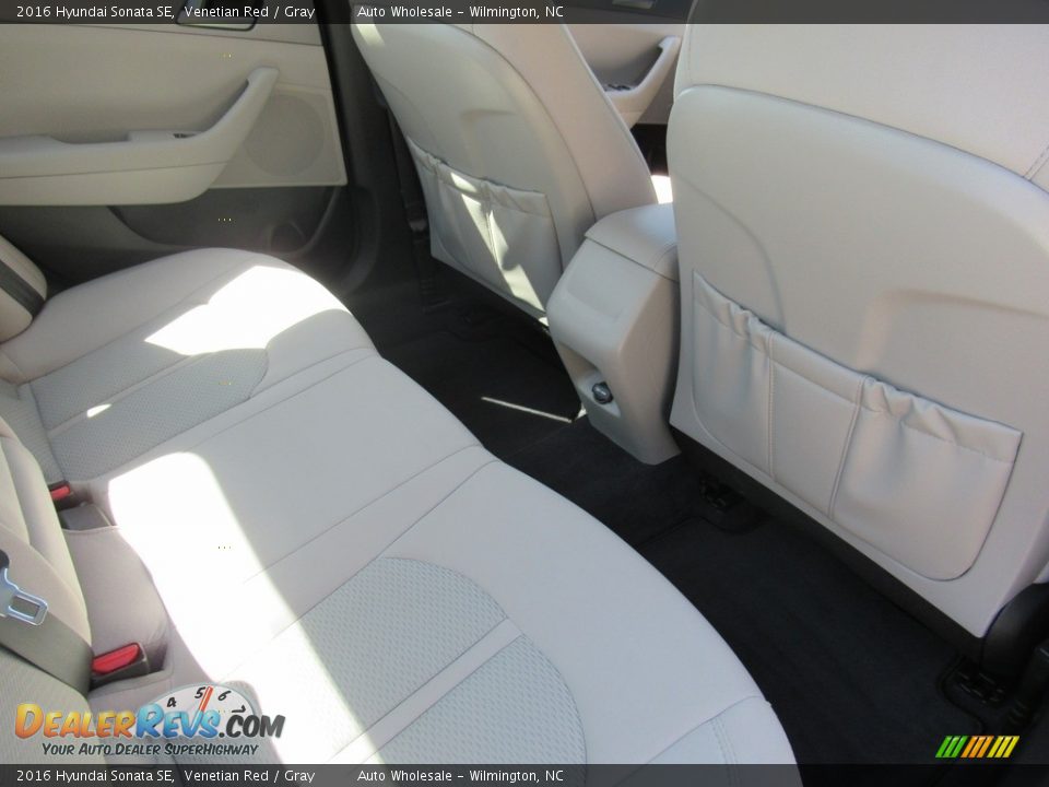 2016 Hyundai Sonata SE Venetian Red / Gray Photo #13