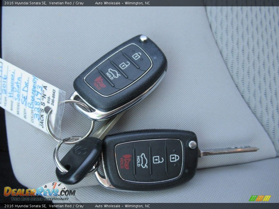 2016 Hyundai Sonata SE Venetian Red / Gray Photo #20