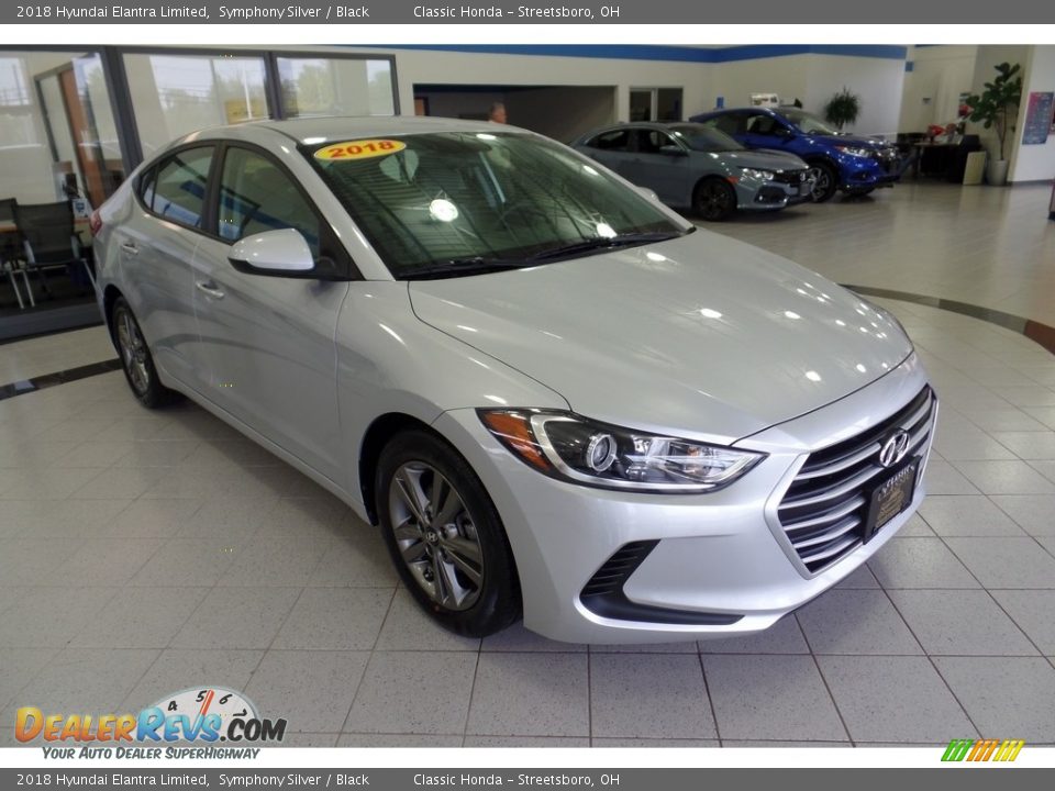 2018 Hyundai Elantra Limited Symphony Silver / Black Photo #3