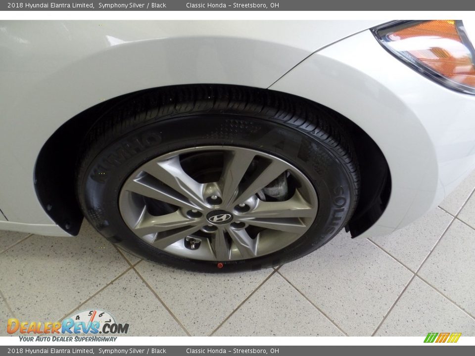 2018 Hyundai Elantra Limited Symphony Silver / Black Photo #5