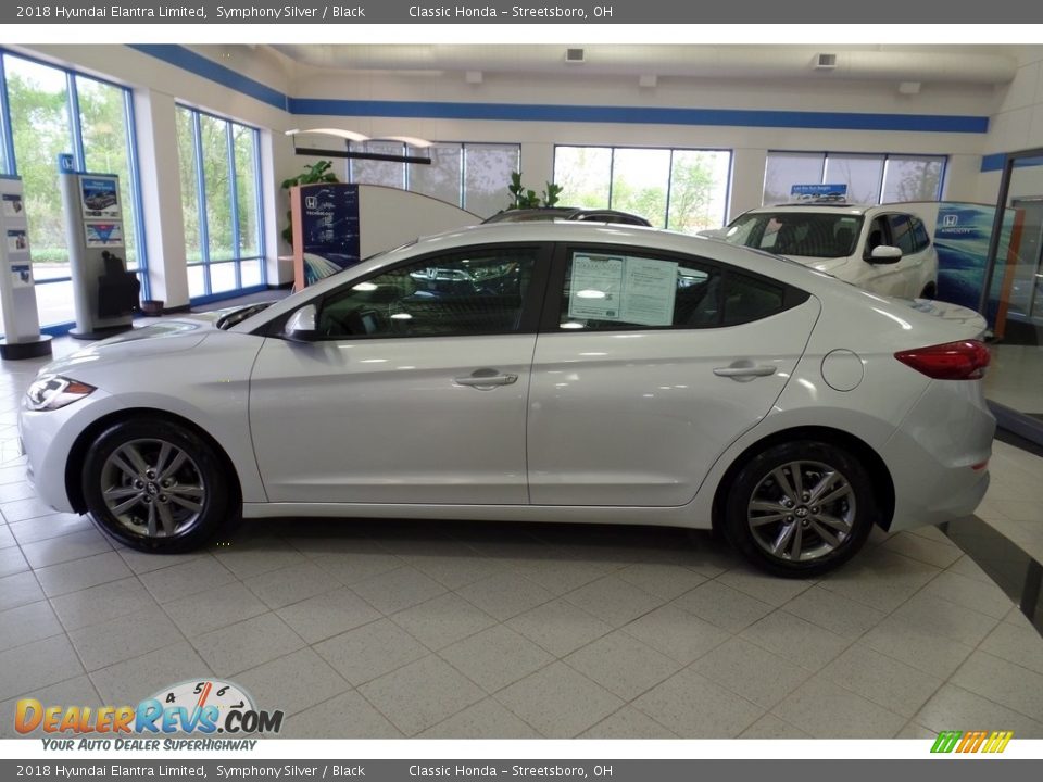 2018 Hyundai Elantra Limited Symphony Silver / Black Photo #10