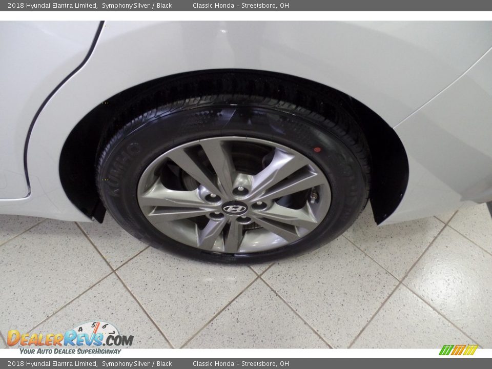 2018 Hyundai Elantra Limited Symphony Silver / Black Photo #11