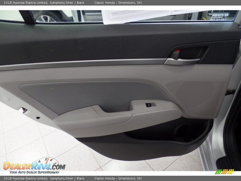 2018 Hyundai Elantra Limited Symphony Silver / Black Photo #22
