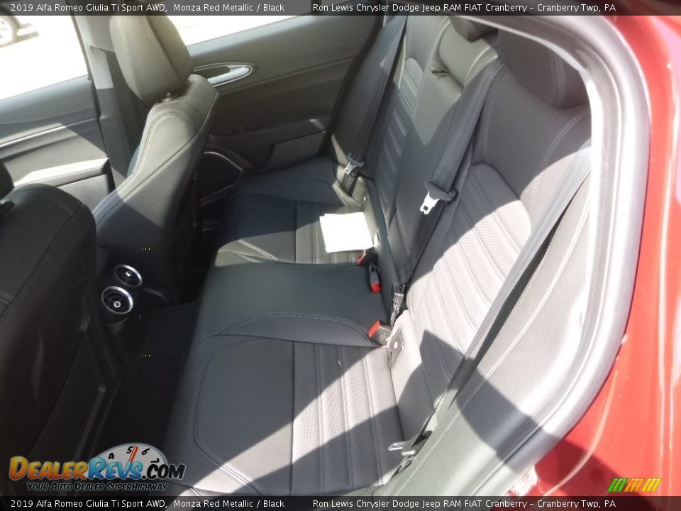 2019 Alfa Romeo Giulia Ti Sport AWD Monza Red Metallic / Black Photo #18