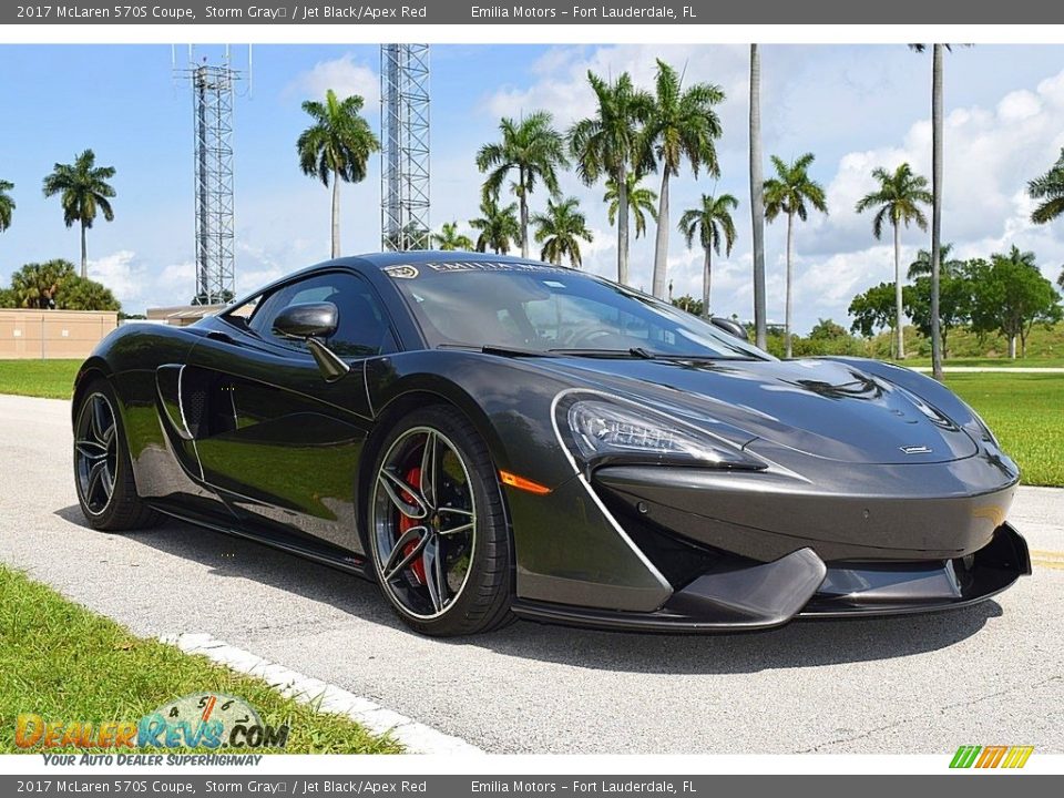 Front 3/4 View of 2017 McLaren 570S Coupe Photo #1