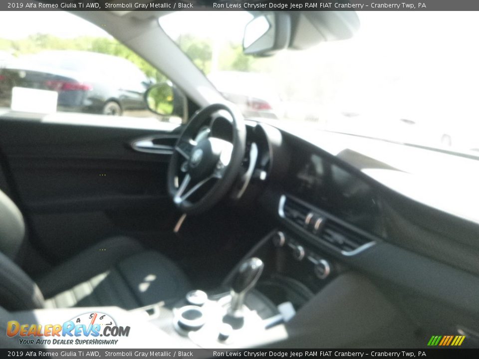 2019 Alfa Romeo Giulia Ti AWD Stromboli Gray Metallic / Black Photo #14