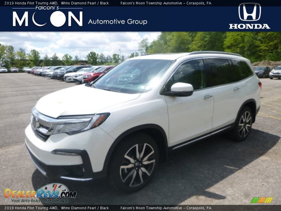 2019 Honda Pilot Touring AWD White Diamond Pearl / Black Photo #1
