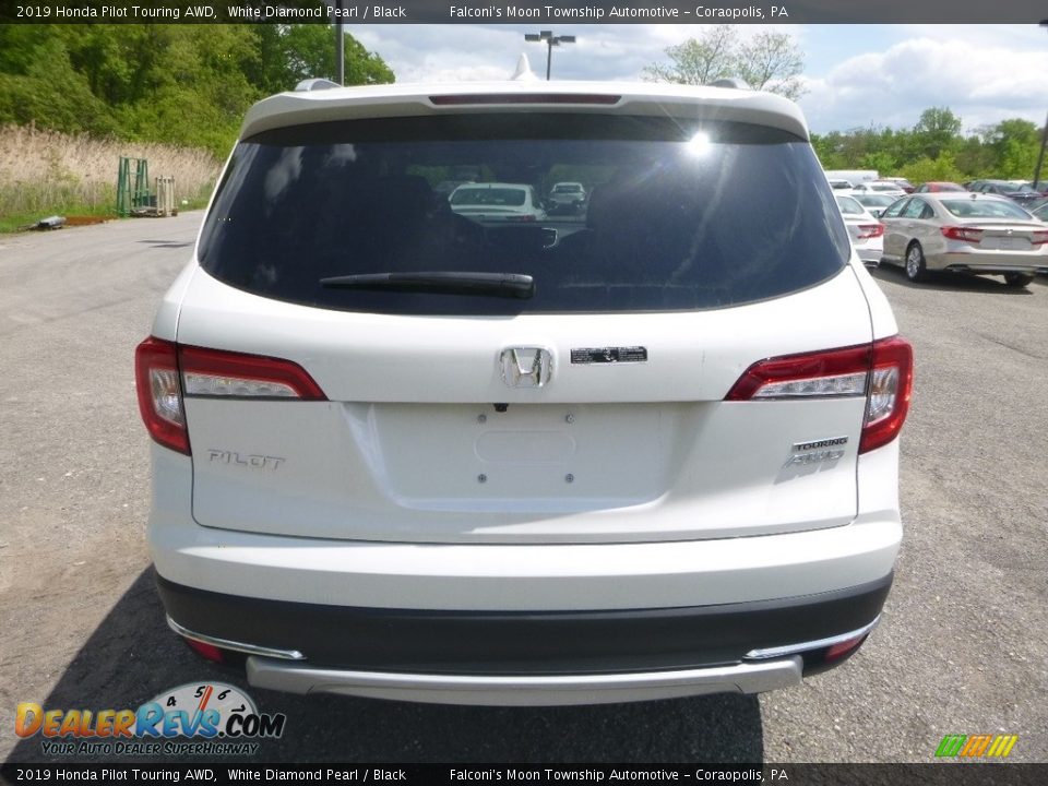 2019 Honda Pilot Touring AWD White Diamond Pearl / Black Photo #3