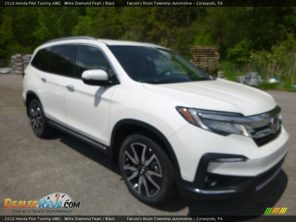 2019 Honda Pilot Touring AWD White Diamond Pearl / Black Photo #5