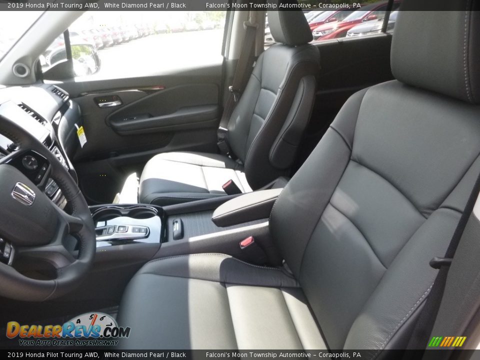 2019 Honda Pilot Touring AWD White Diamond Pearl / Black Photo #8