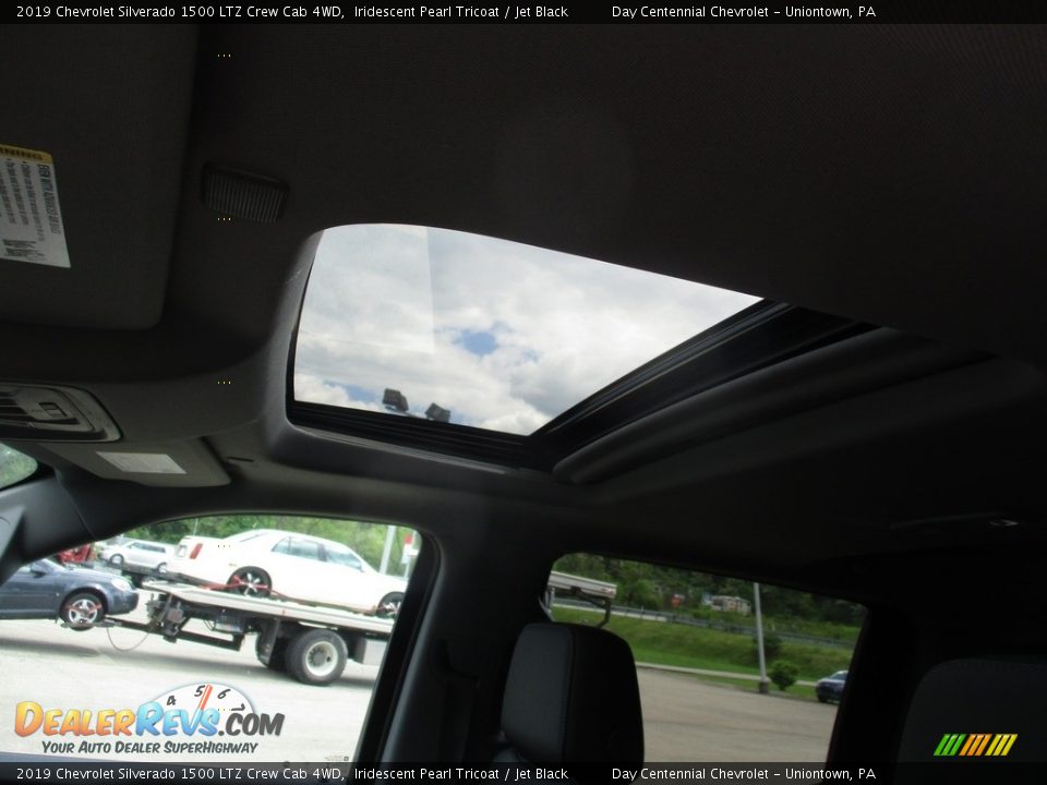 2019 Chevrolet Silverado 1500 LTZ Crew Cab 4WD Iridescent Pearl Tricoat / Jet Black Photo #15