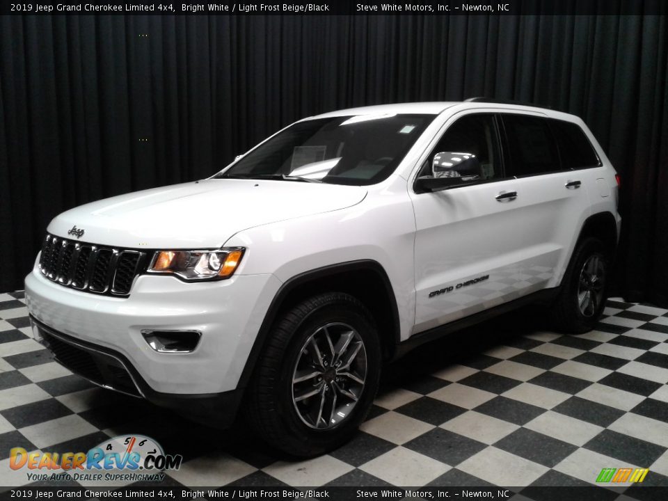 2019 Jeep Grand Cherokee Limited 4x4 Bright White / Light Frost Beige/Black Photo #2