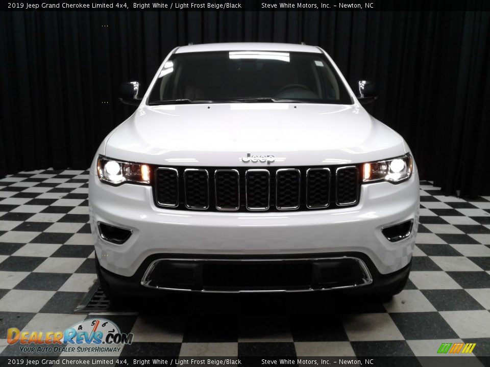 2019 Jeep Grand Cherokee Limited 4x4 Bright White / Light Frost Beige/Black Photo #3