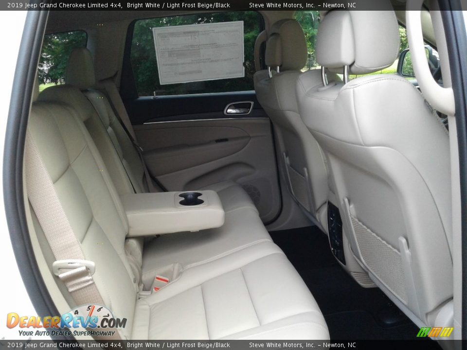 2019 Jeep Grand Cherokee Limited 4x4 Bright White / Light Frost Beige/Black Photo #14