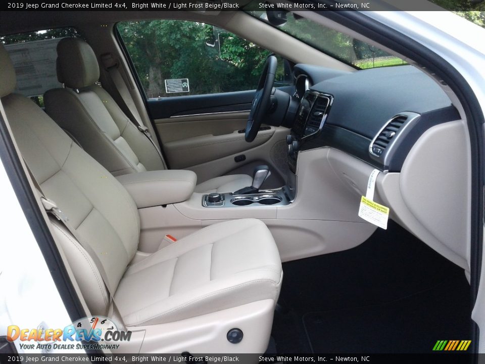 2019 Jeep Grand Cherokee Limited 4x4 Bright White / Light Frost Beige/Black Photo #15