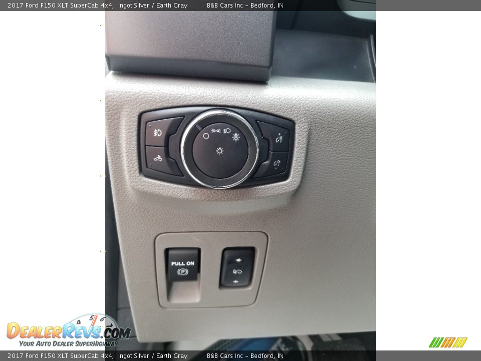 2017 Ford F150 XLT SuperCab 4x4 Ingot Silver / Earth Gray Photo #18