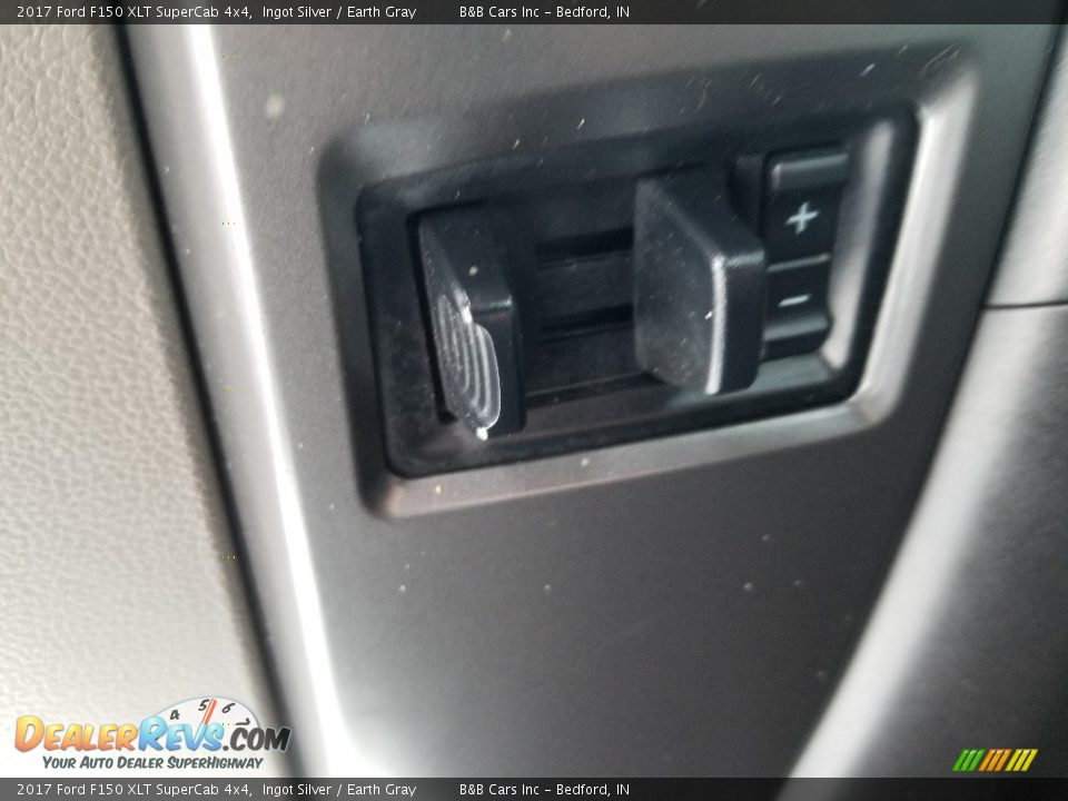 2017 Ford F150 XLT SuperCab 4x4 Ingot Silver / Earth Gray Photo #22