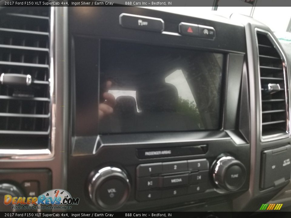 2017 Ford F150 XLT SuperCab 4x4 Ingot Silver / Earth Gray Photo #25