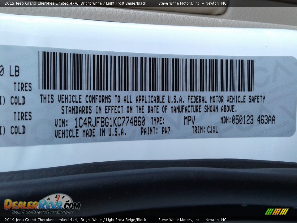 2019 Jeep Grand Cherokee Limited 4x4 Bright White / Light Frost Beige/Black Photo #36