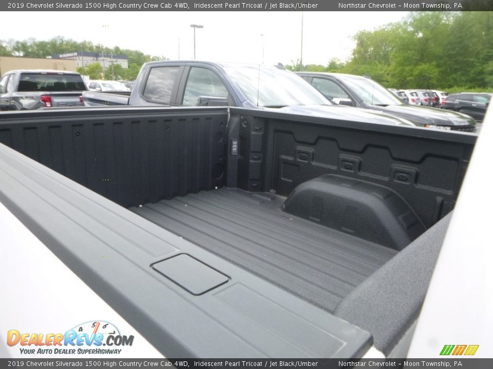 2019 Chevrolet Silverado 1500 High Country Crew Cab 4WD Iridescent Pearl Tricoat / Jet Black/Umber Photo #14