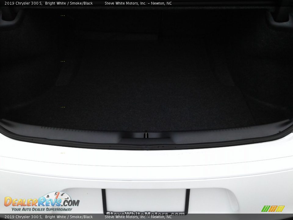 2019 Chrysler 300 S Bright White / Smoke/Black Photo #12