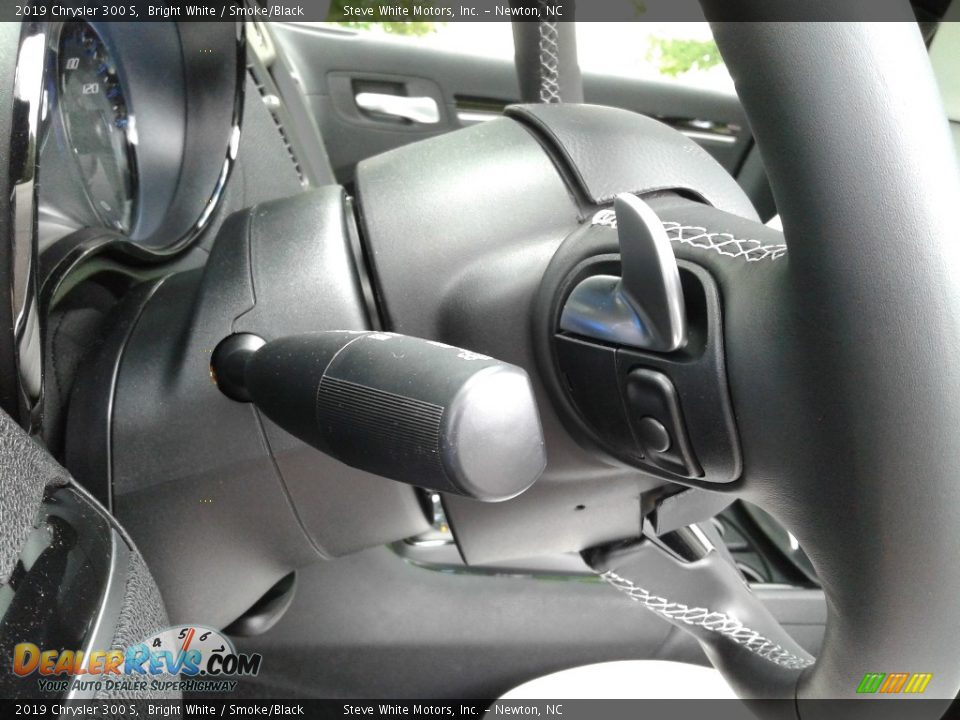 2019 Chrysler 300 S Bright White / Smoke/Black Photo #16