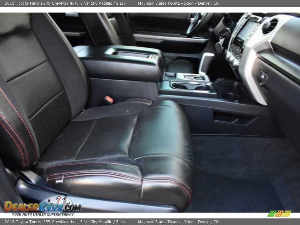 2018 Toyota Tundra SR5 CrewMax 4x4 Silver Sky Metallic / Black Photo #17
