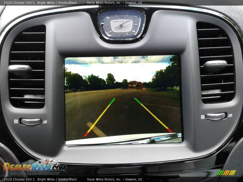 2019 Chrysler 300 S Bright White / Smoke/Black Photo #22