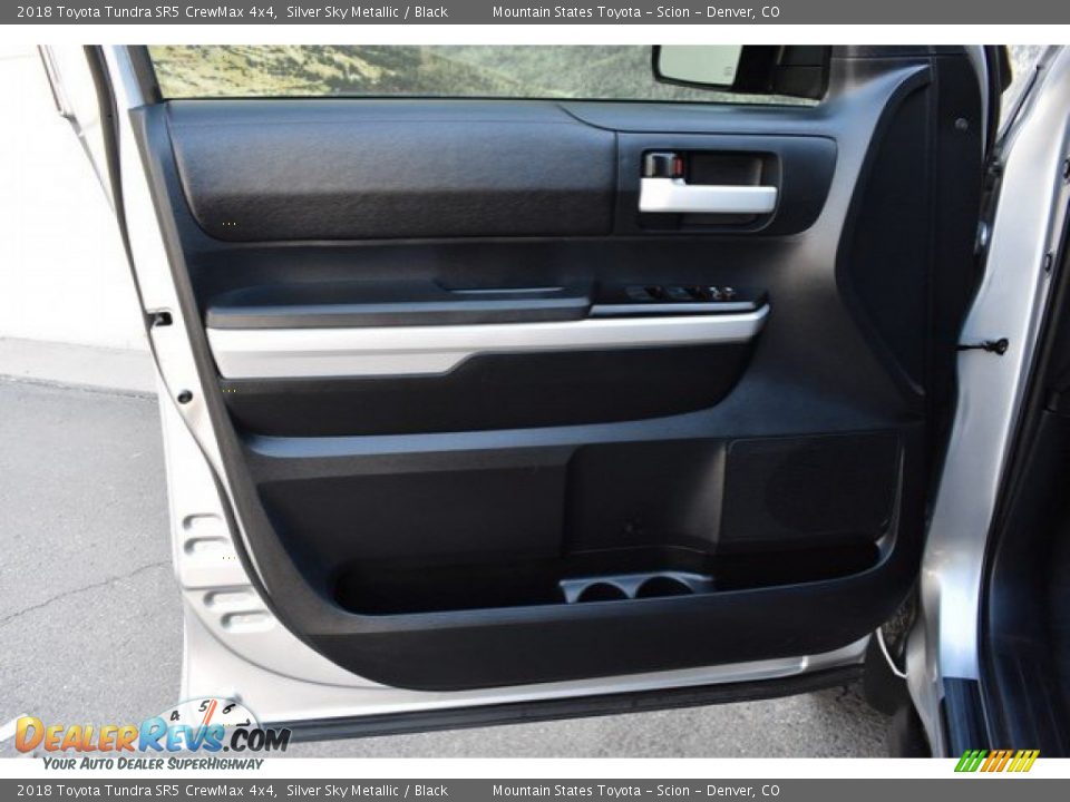 2018 Toyota Tundra SR5 CrewMax 4x4 Silver Sky Metallic / Black Photo #24